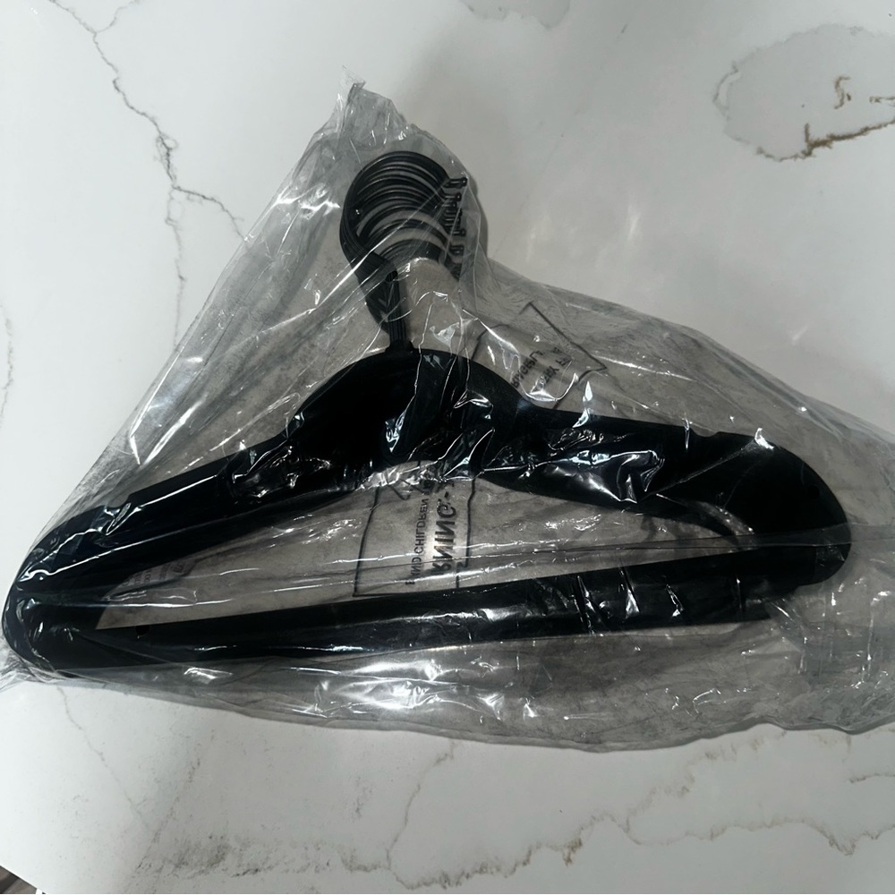 Black Velvet Non-Slip Women's Clothing Hanger